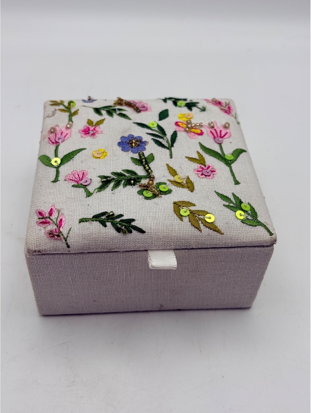 Lilac embellished floral jewelry box